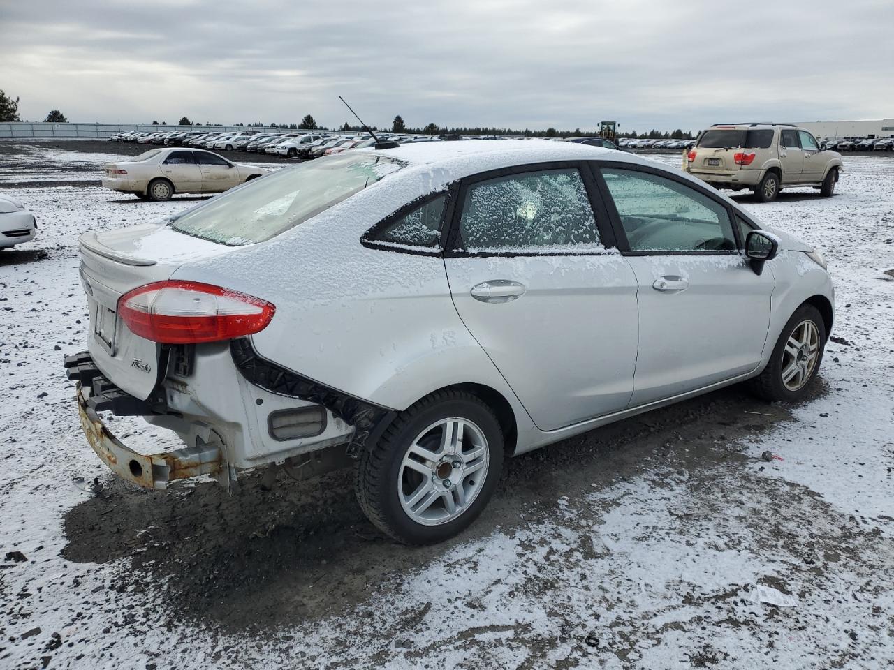2015 Ford Fiesta - Image 3