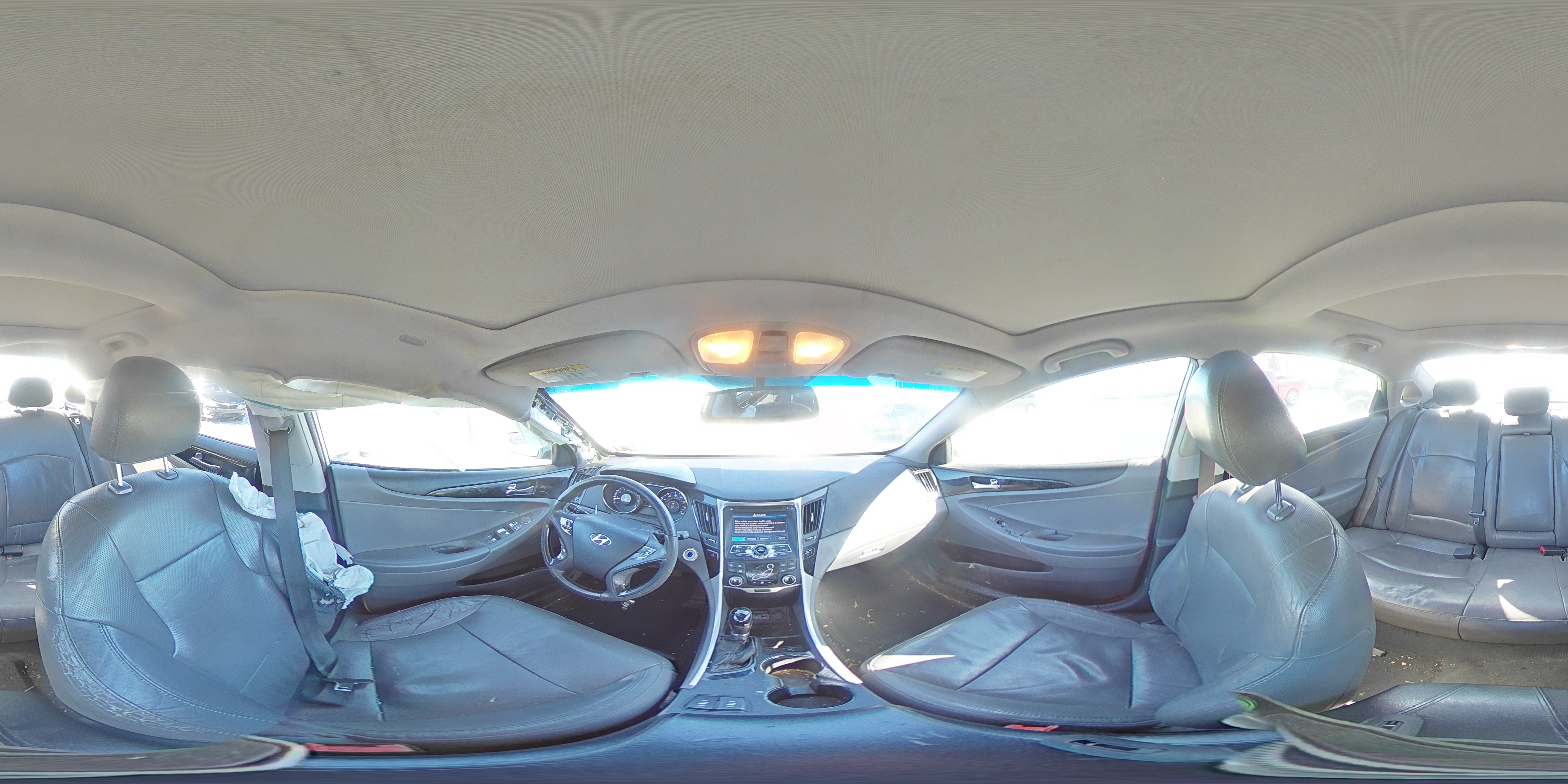 2013 Hyundai Sonata - Image 13