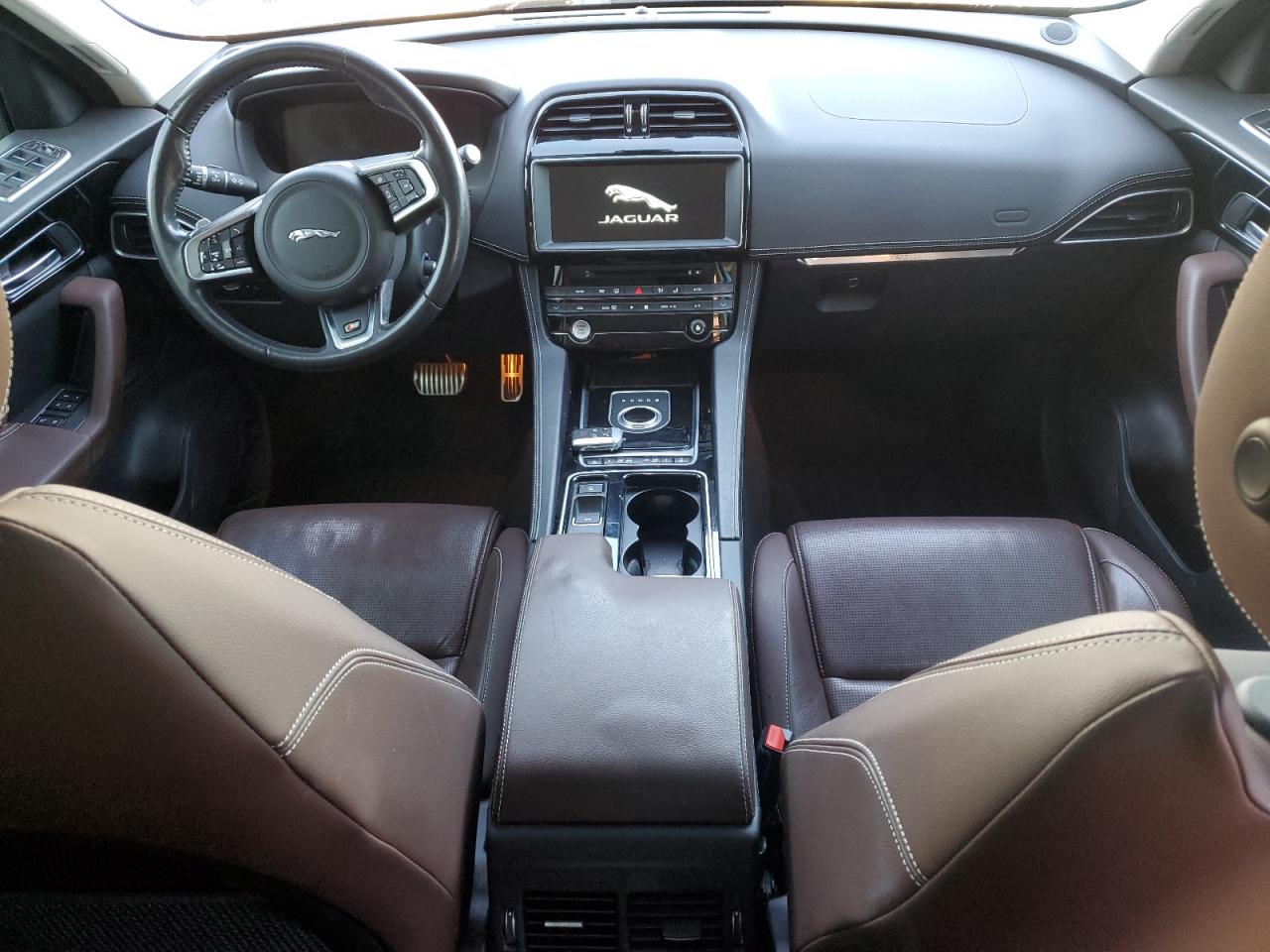 2018 Jaguar F-Pace - Image 8