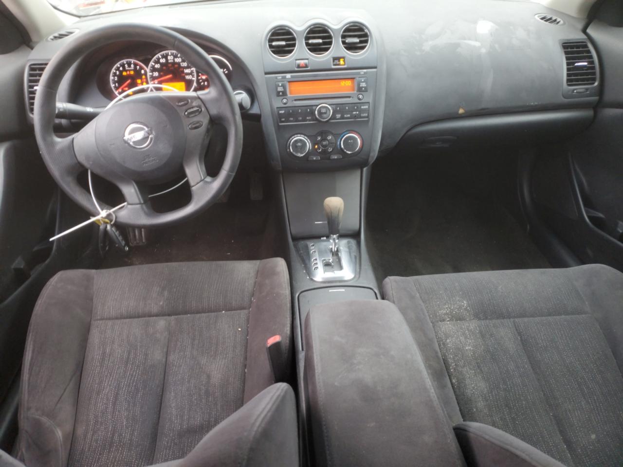 2012 Nissan Altima - Image 8