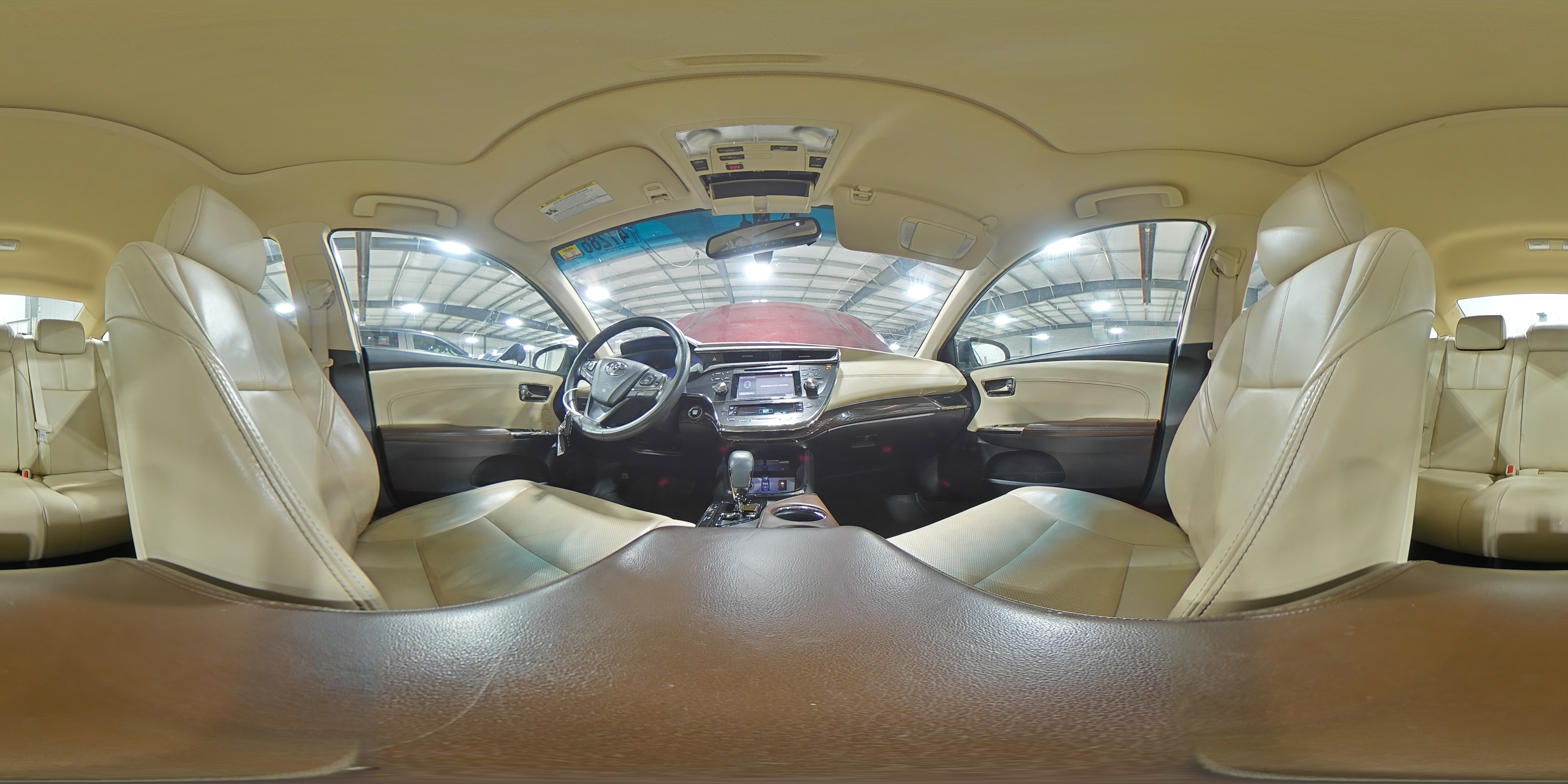 2015 Toyota Avalon - Image 14