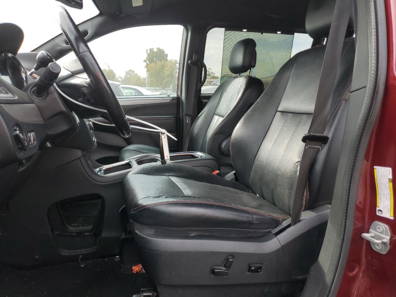2018 Dodge Caravan - Image 7