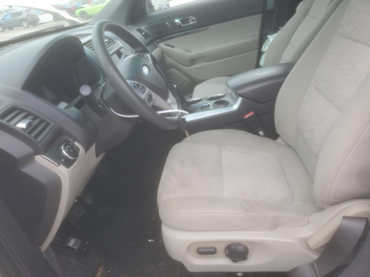 2014 Ford Explorer - Image 7