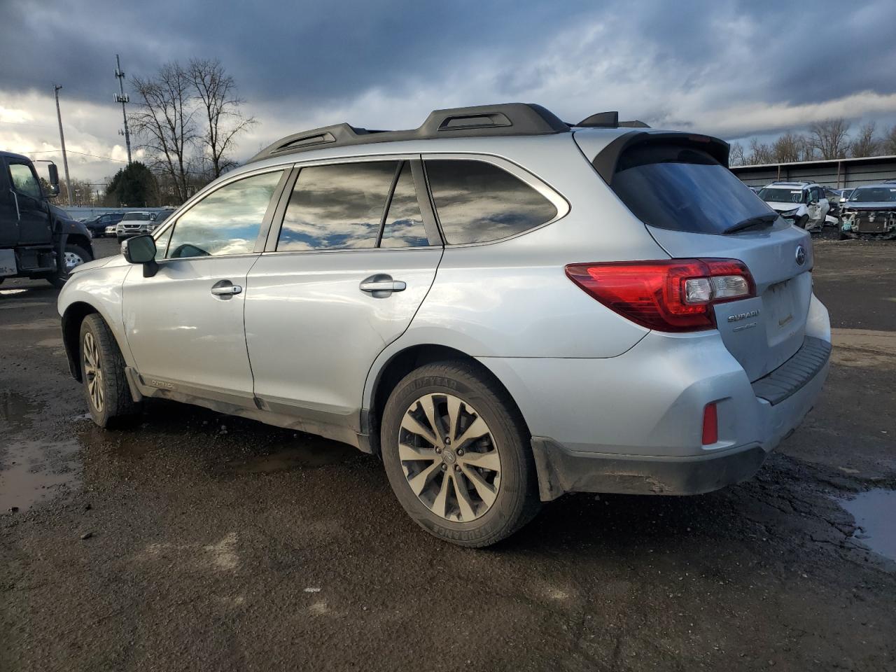 2016 Subaru Outback - Image 2