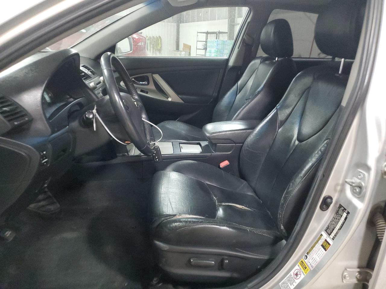 2010 Toyota Camry - Image 7