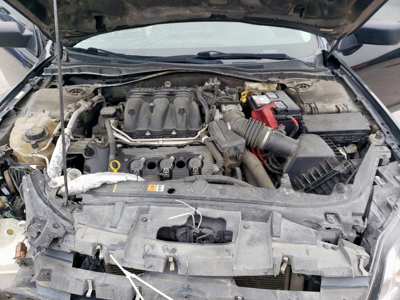 2011 Ford Fusion - Image 12