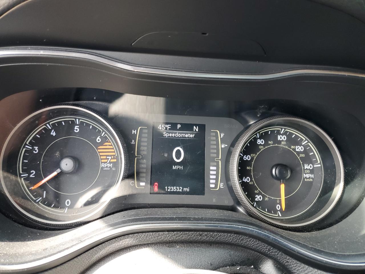 2019 Jeep Grand Cherokee - Image 9