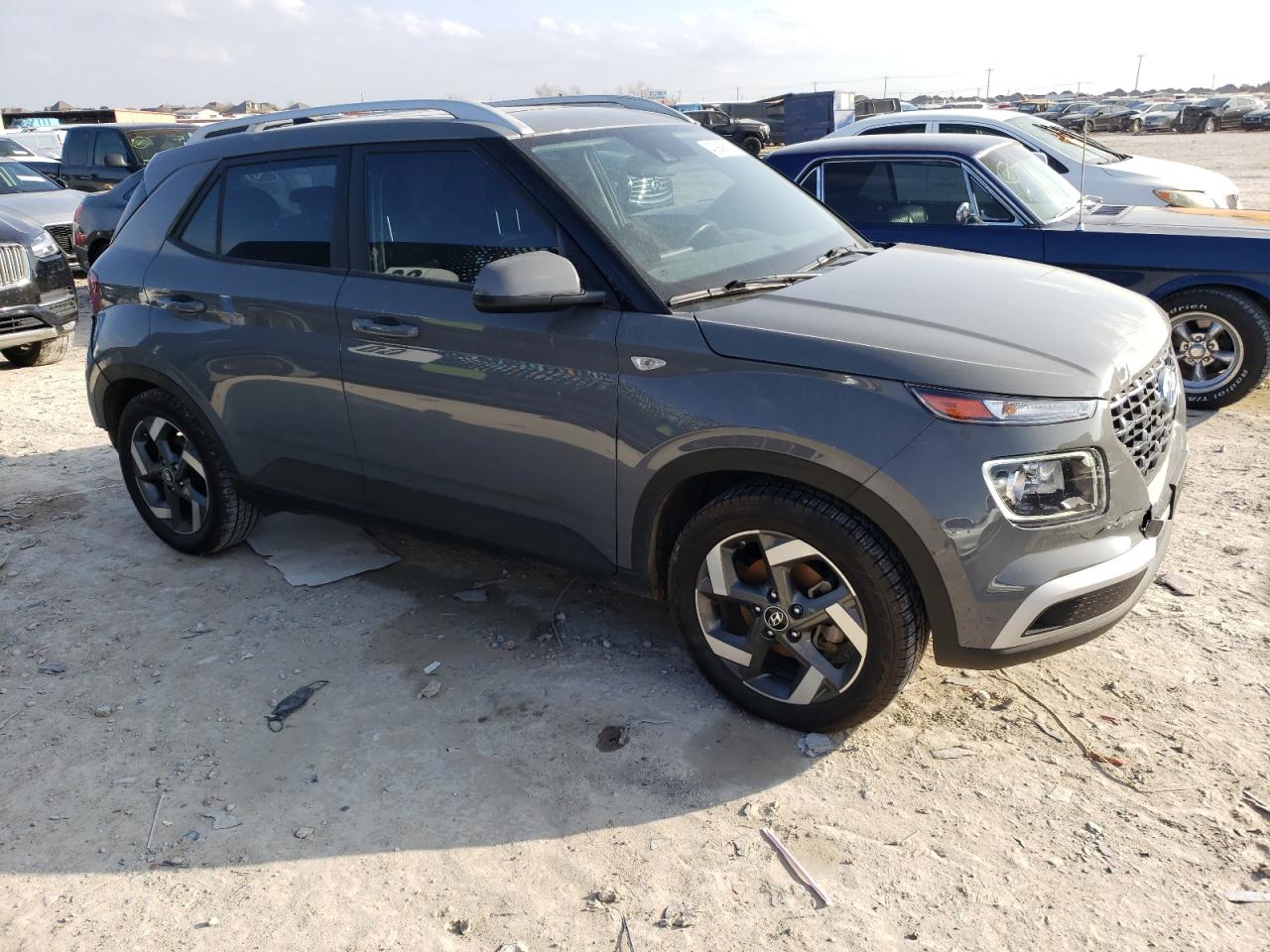 2020 Hyundai Venue - Image 4