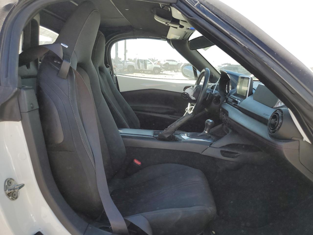 2016 Mazda MX-5 - Image 10