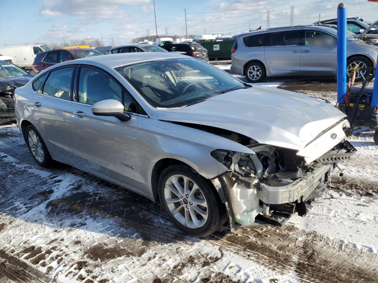 2019 Ford Fusion - Image 4