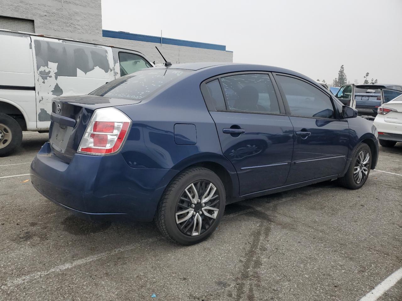 2009 Nissan Sentra - Image 3