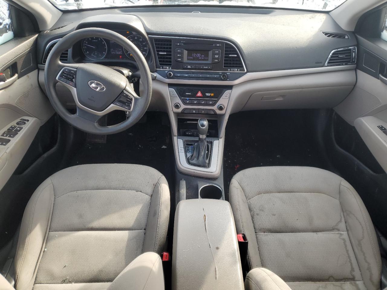 2018 Hyundai Elantra - Image 8