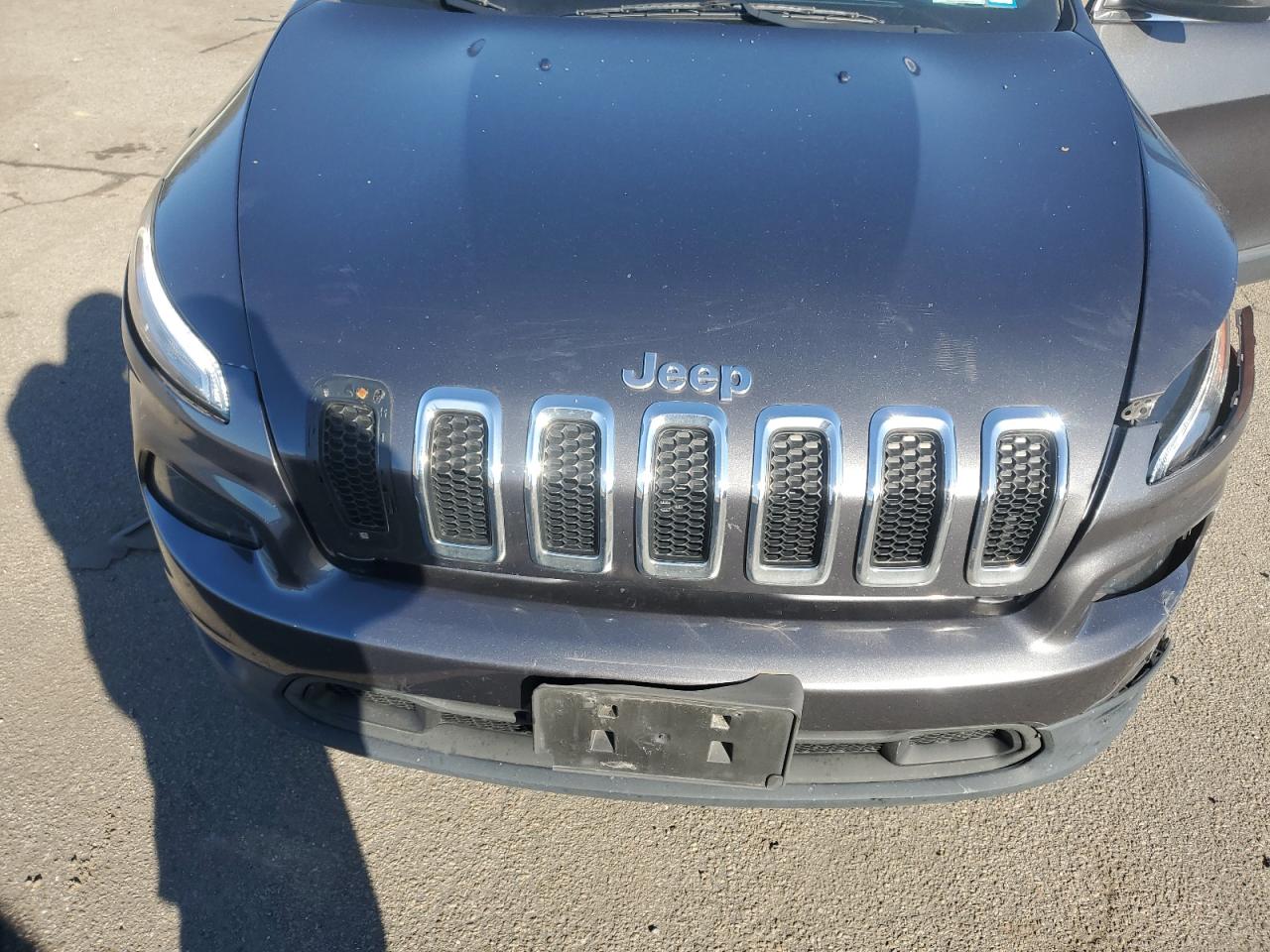 2015 Jeep Grand Cherokee - Image 11