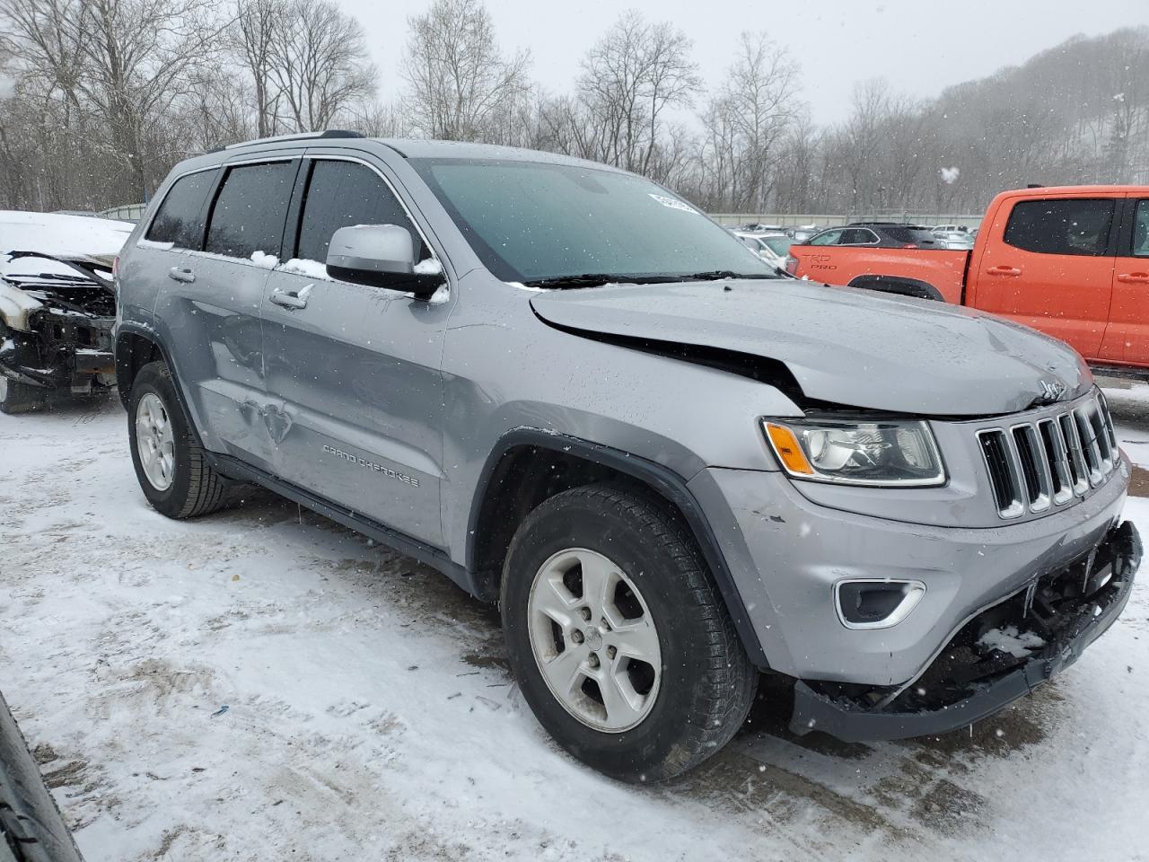 2015 Jeep Grand Cherokee - Image 4
