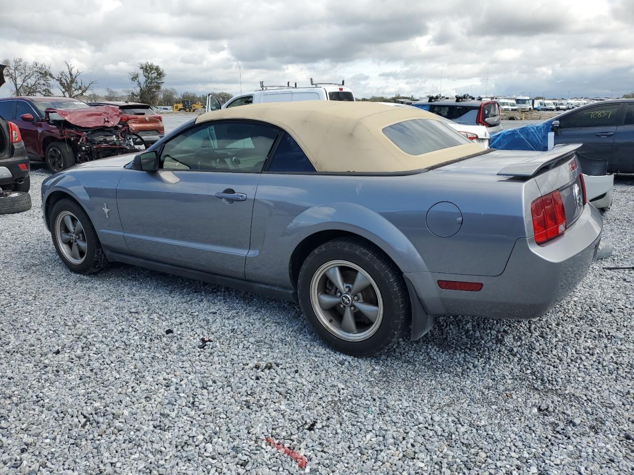 2006 Ford Mustang - Image 2