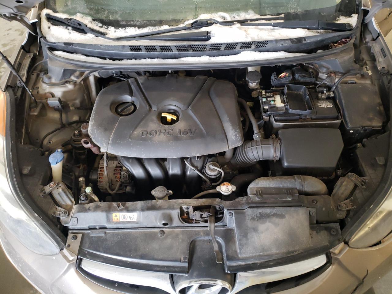 2013 Hyundai Elantra - Image 11