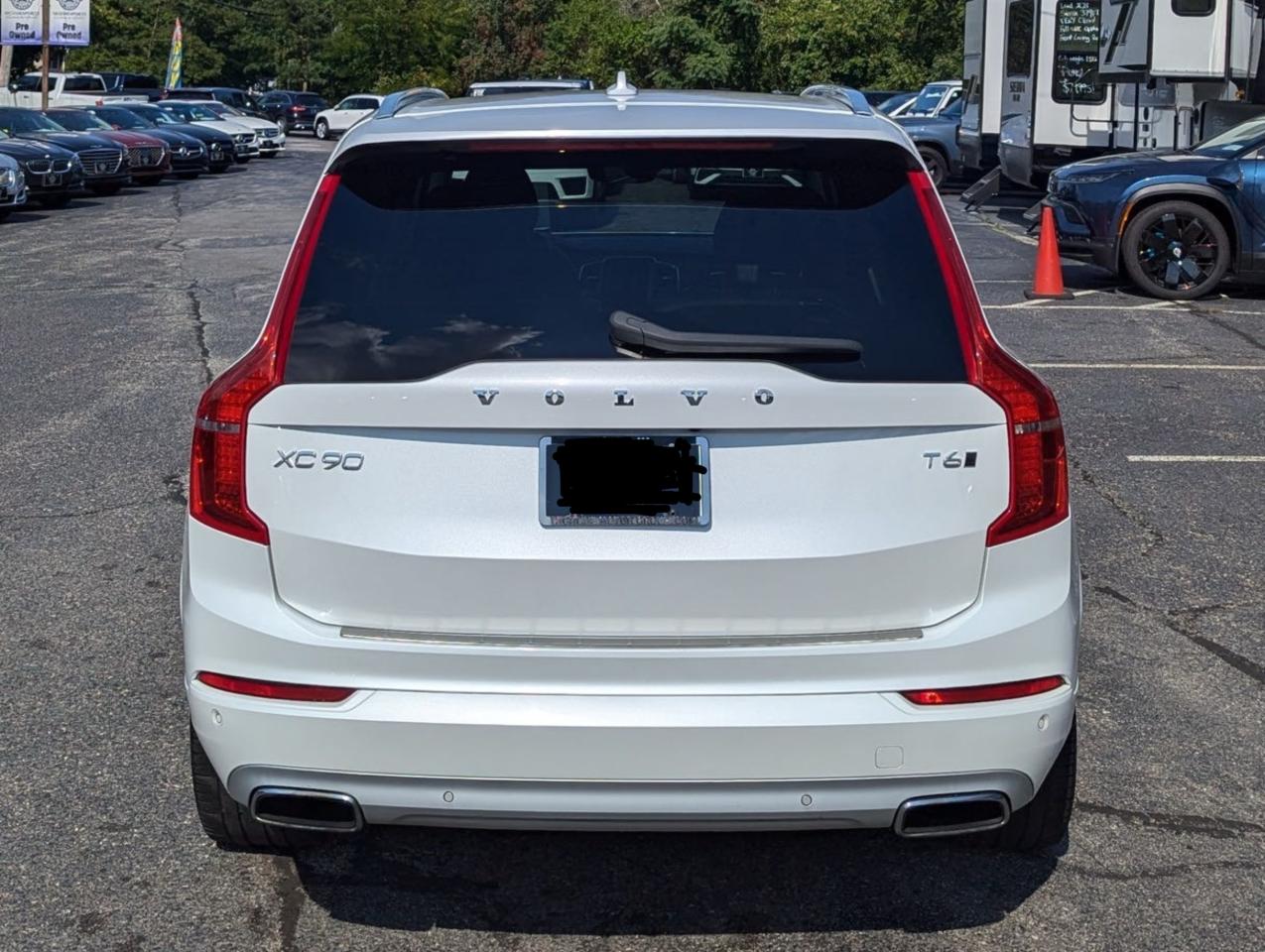 2021 Volvo XC90 - Image 4