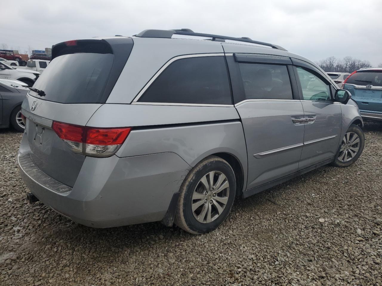2016 Honda Odyssey - Image 3