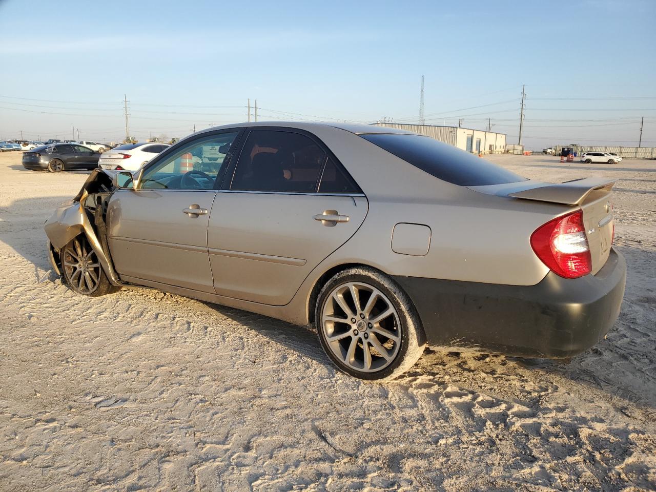 2004 Toyota Camry - Image 2