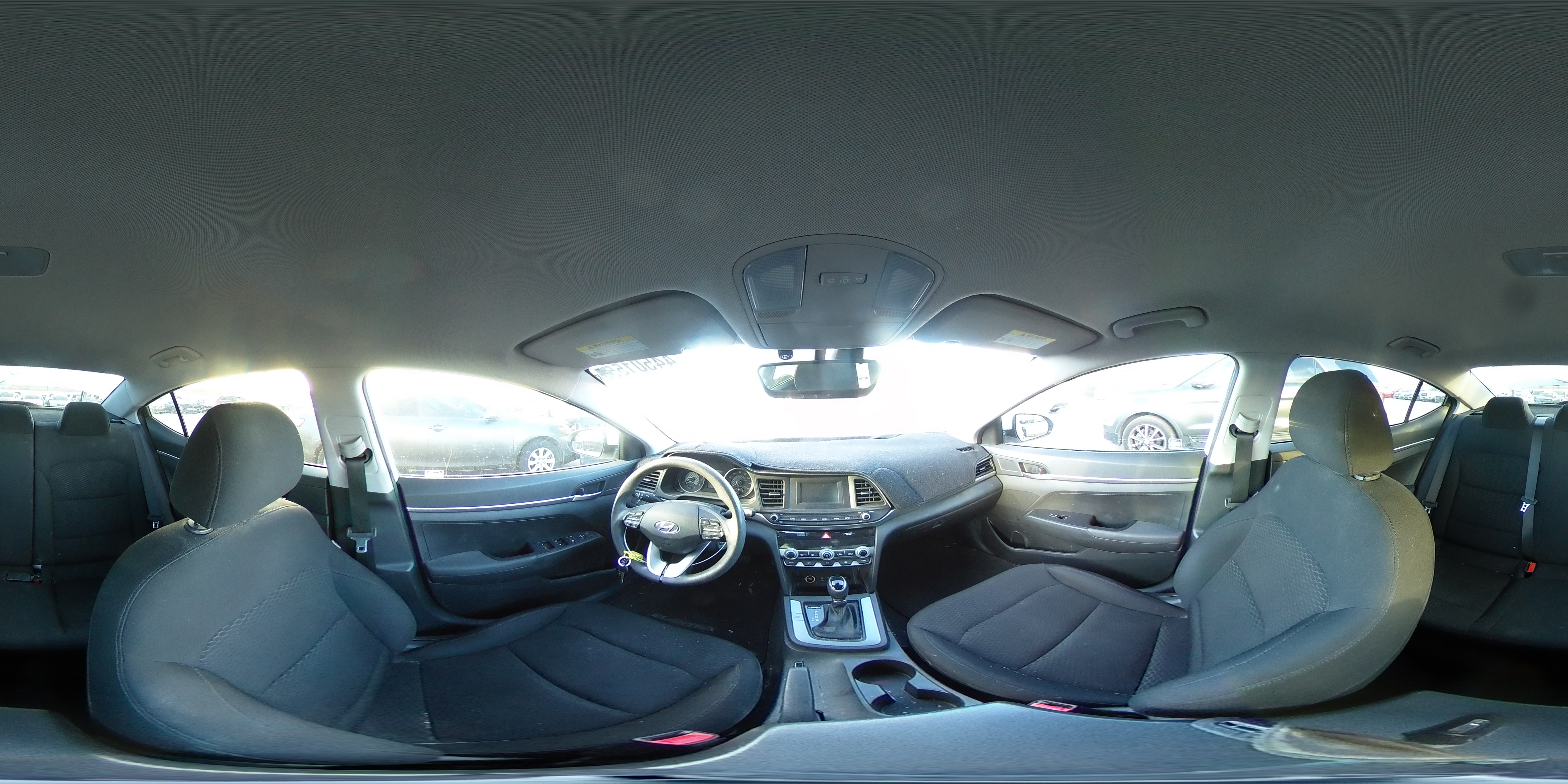 2020 Hyundai Elantra - Image 13