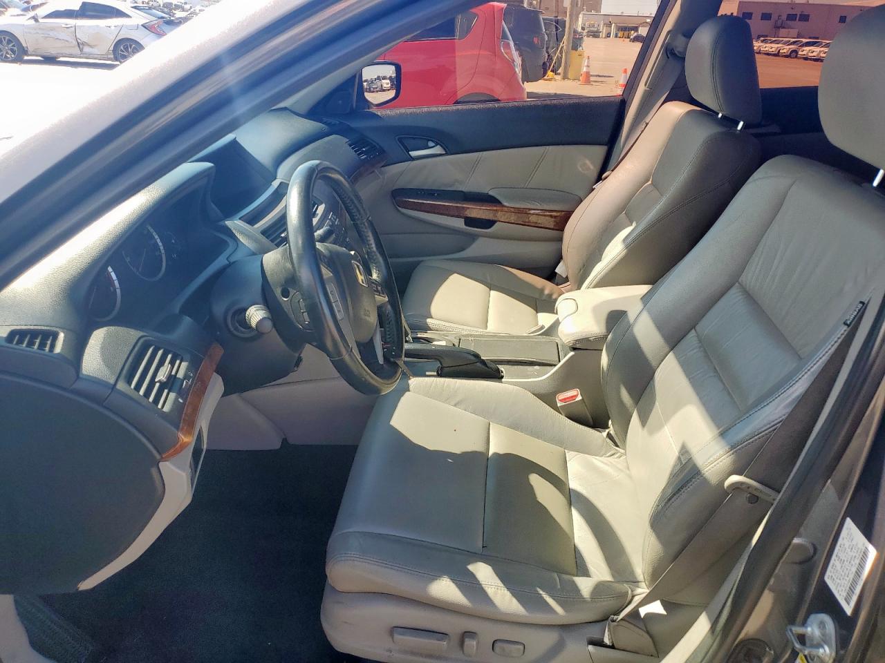 2011 Honda Accord - Image 7