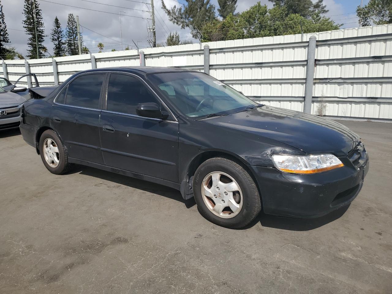 2000 Honda Accord - Image 4