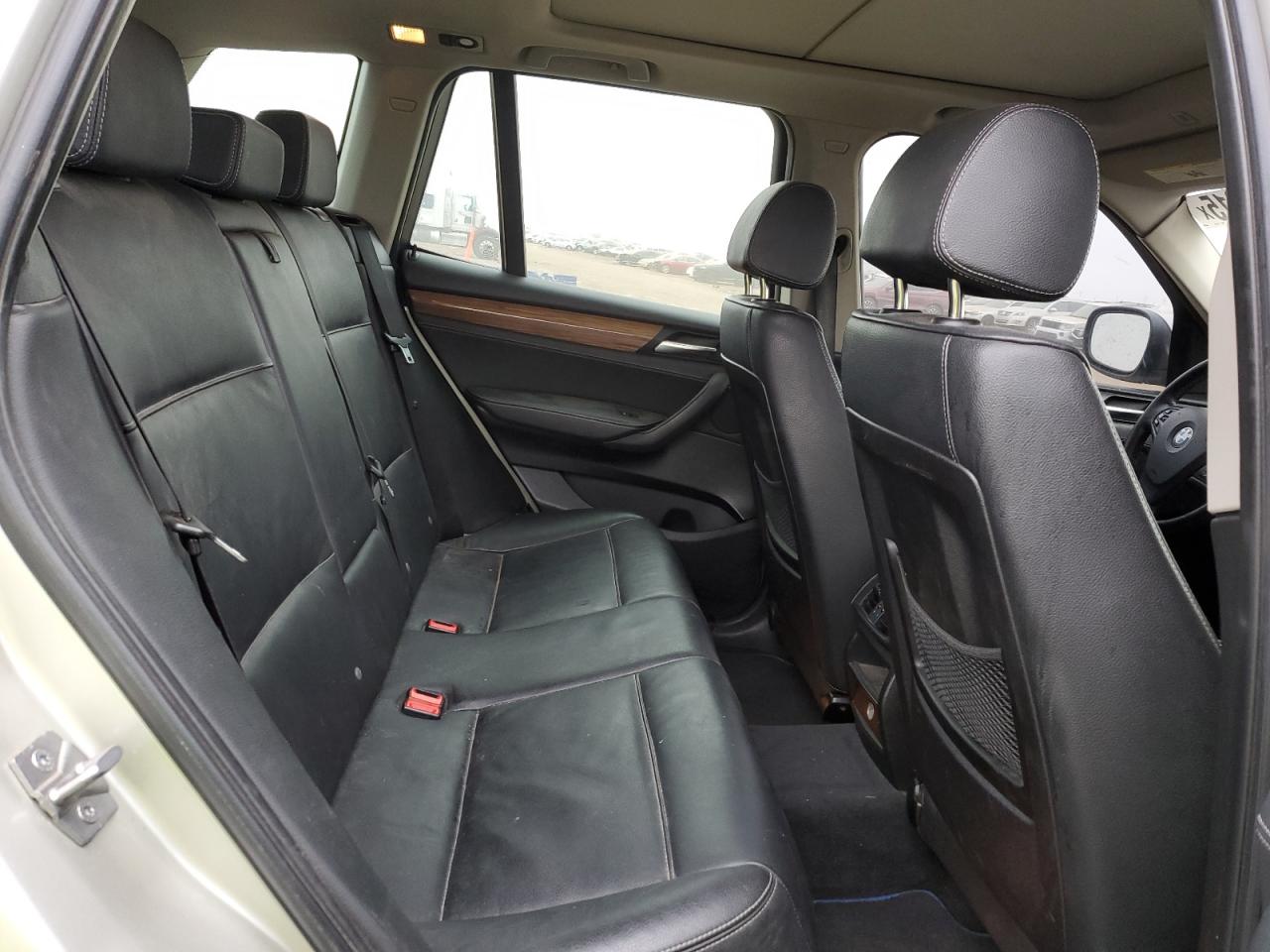 2011 BMW X3 - Image 11
