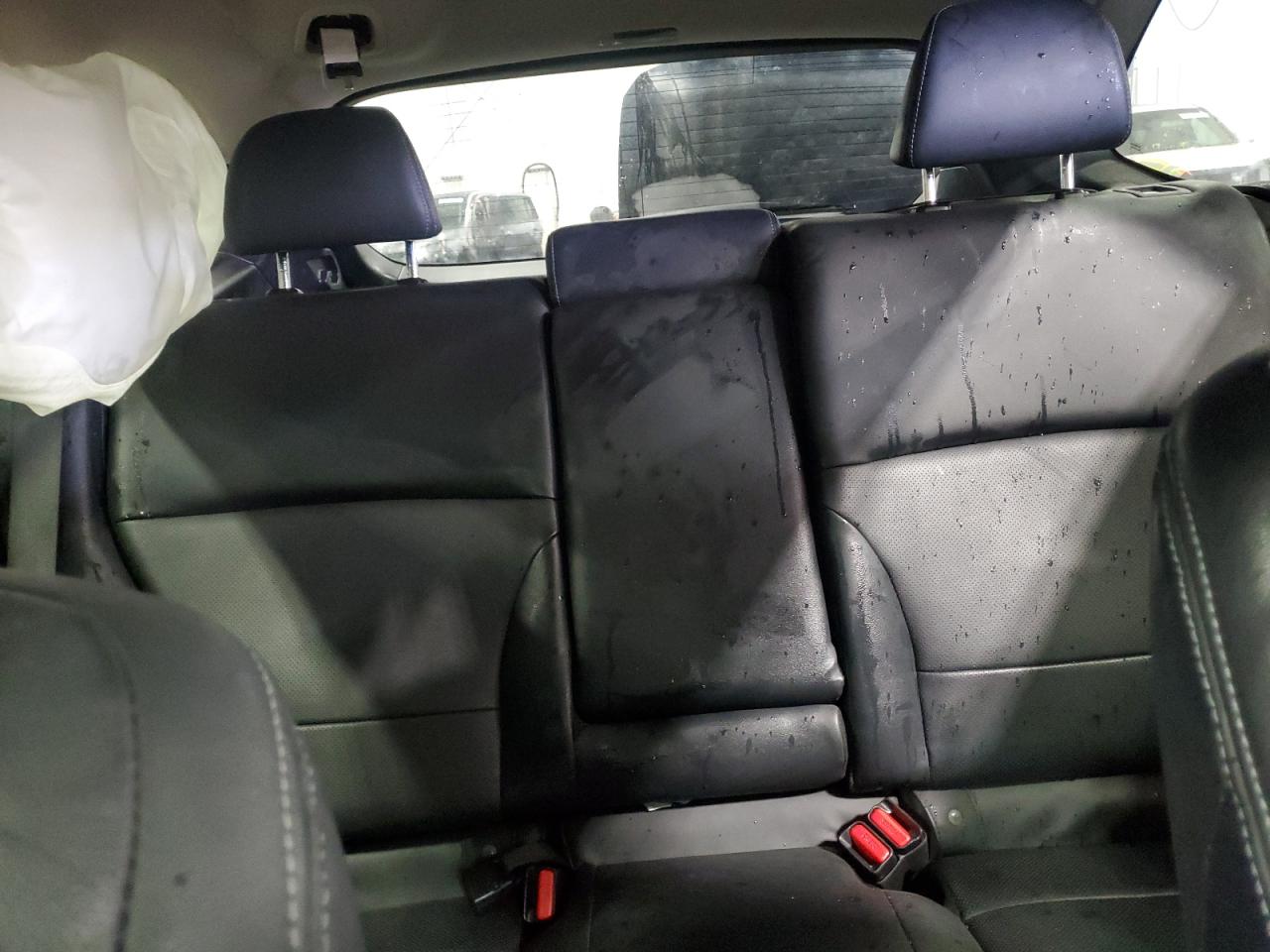 2016 Subaru Outback - Image 10
