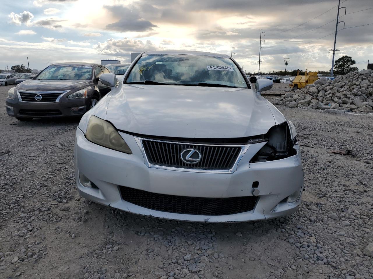 2010 Lexus IS - Image 5