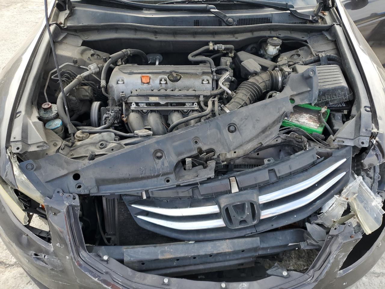 2012 Honda Accord - Image 11