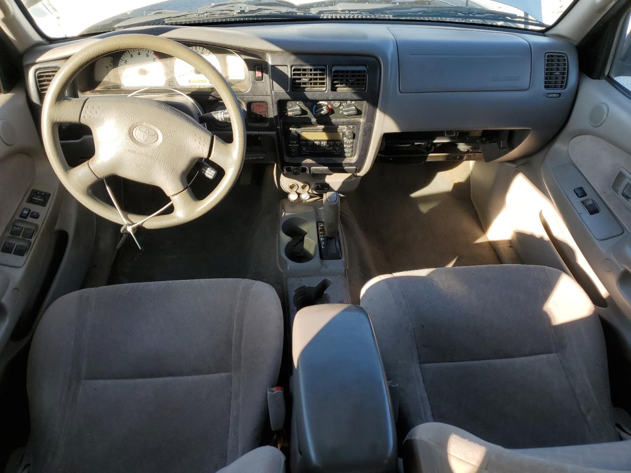 2002 Toyota Tacoma - Image 8