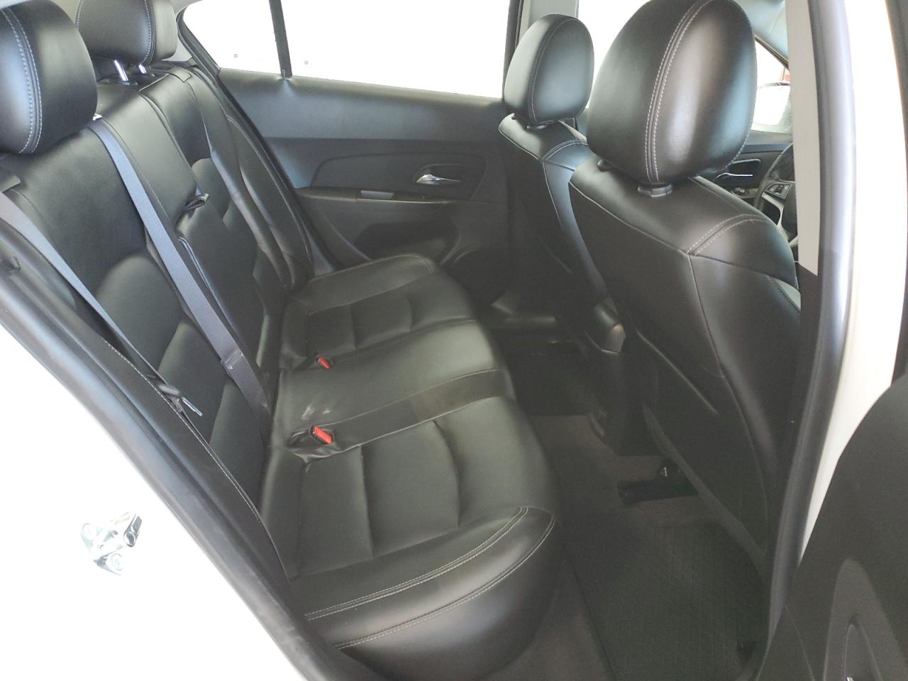 2015 Chevrolet Cruze - Image 10