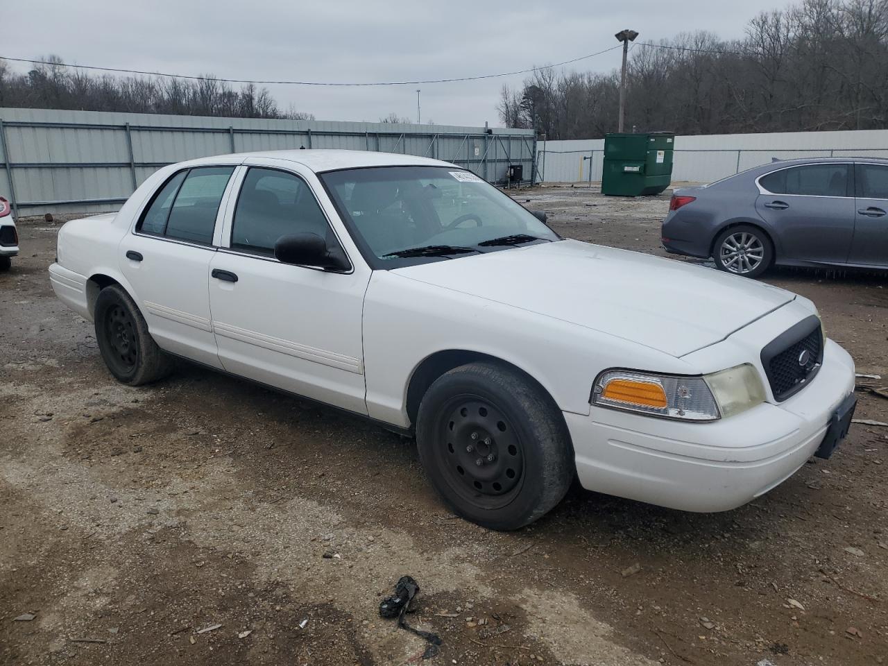 2011 Ford Crown Victoria - Image 4