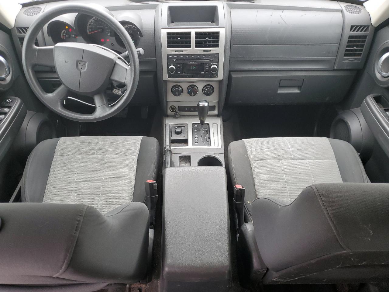 2007 Dodge Nitro - Image 8