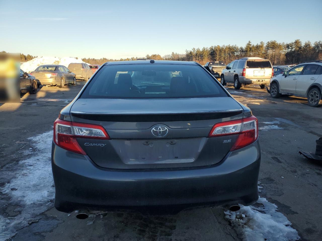 2012 Toyota Camry - Image 6