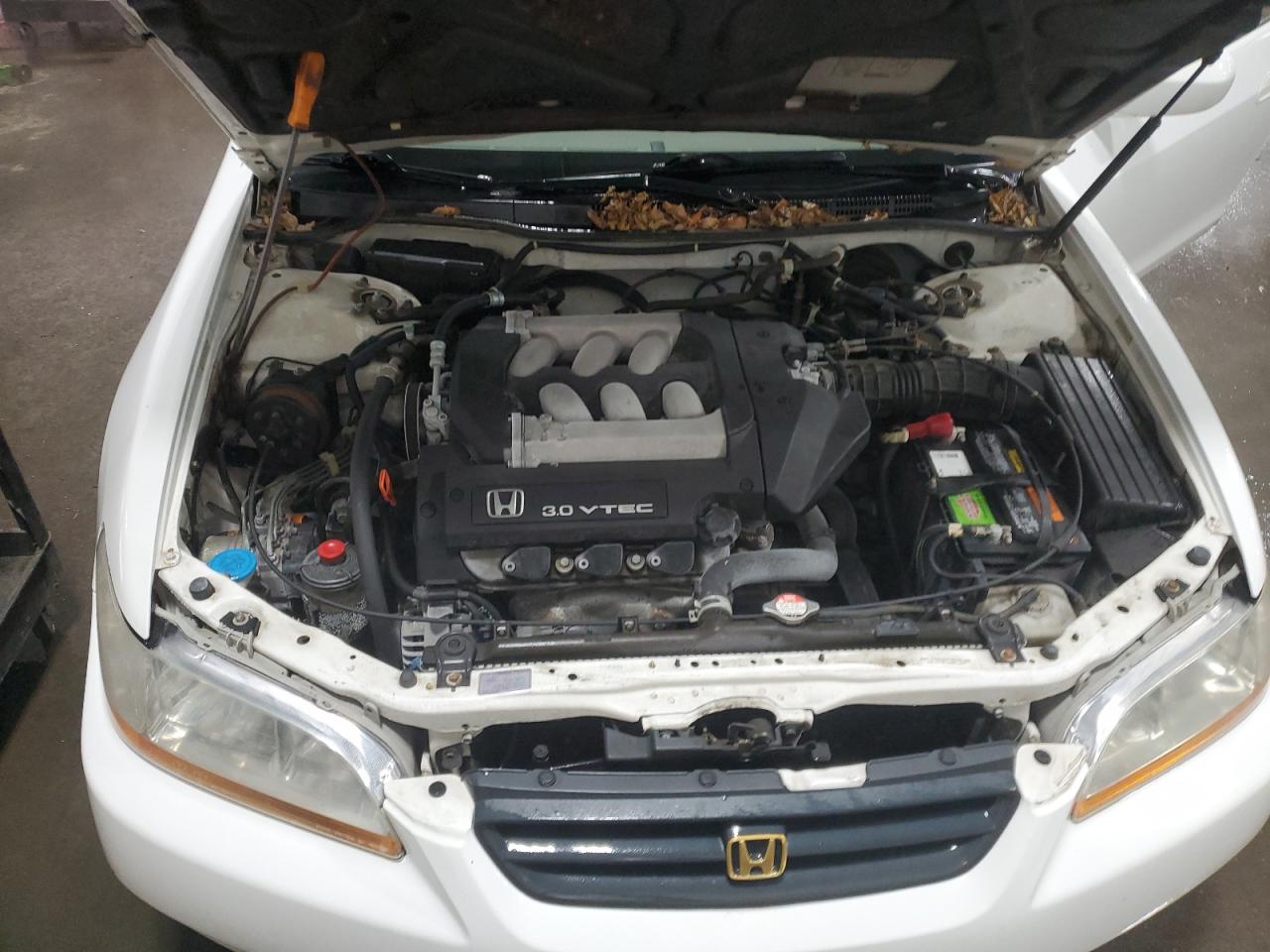 2000 Honda Accord - Image 11