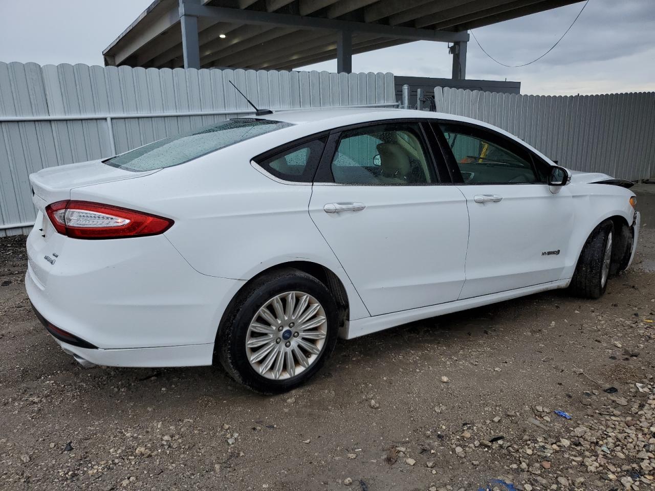 2014 Ford Fusion - Image 3