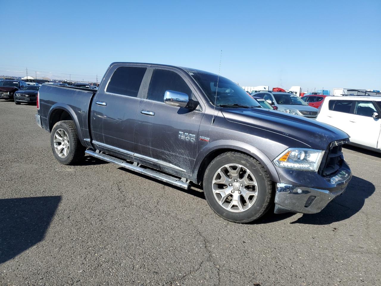2015 RAM 1500 - Image 4