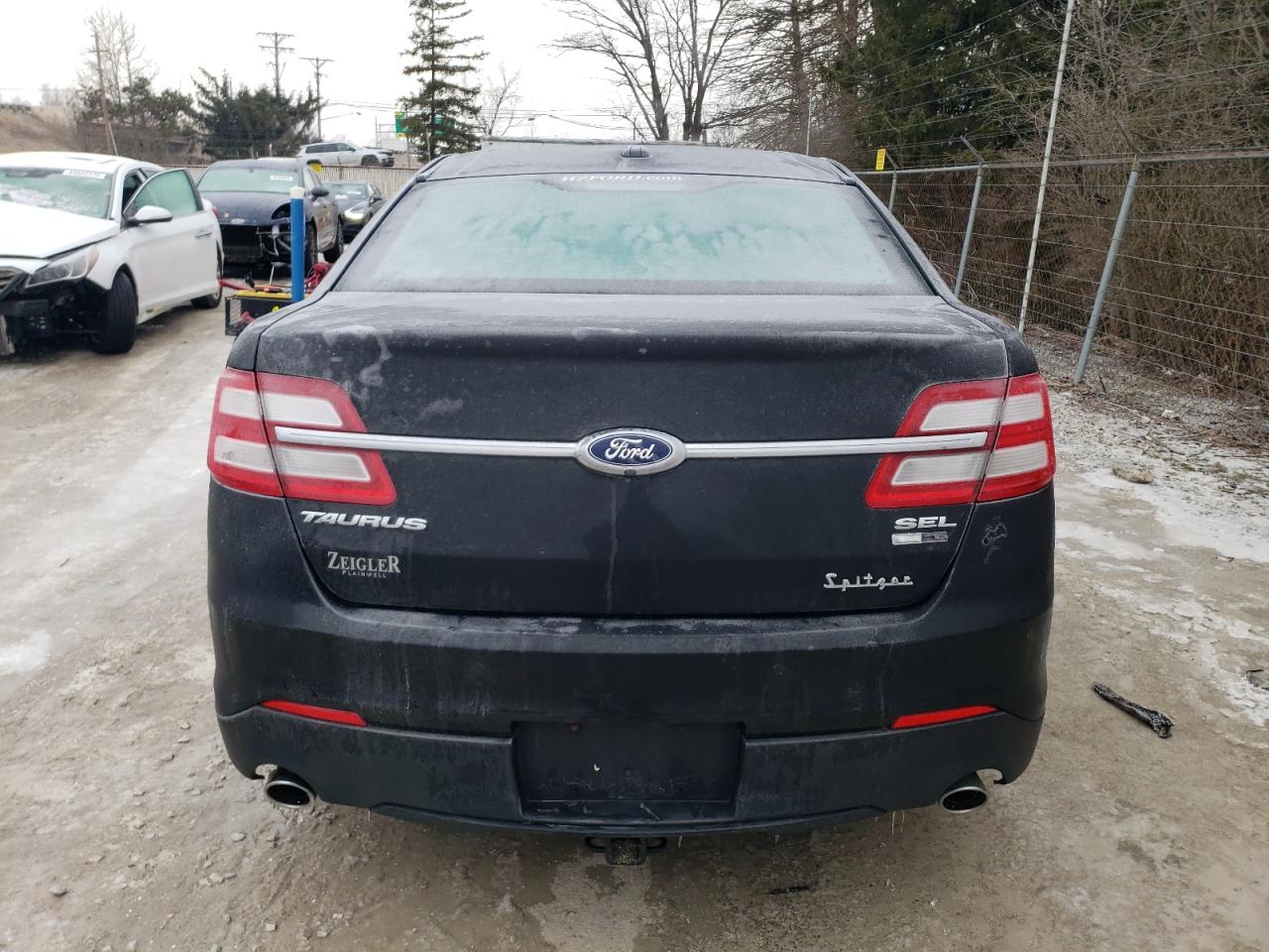 2014 Ford Taurus - Image 6