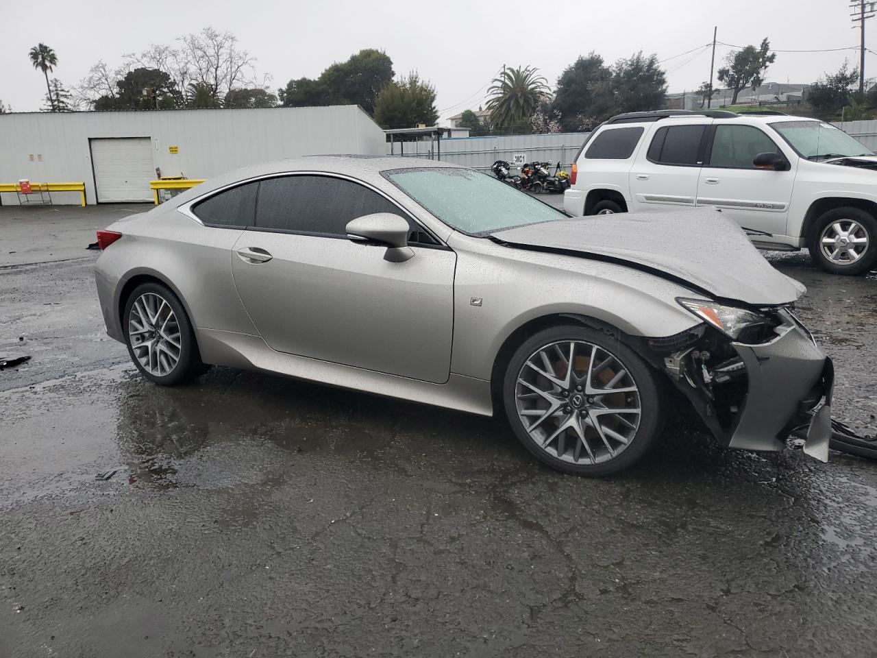 2016 Lexus RC - Image 4