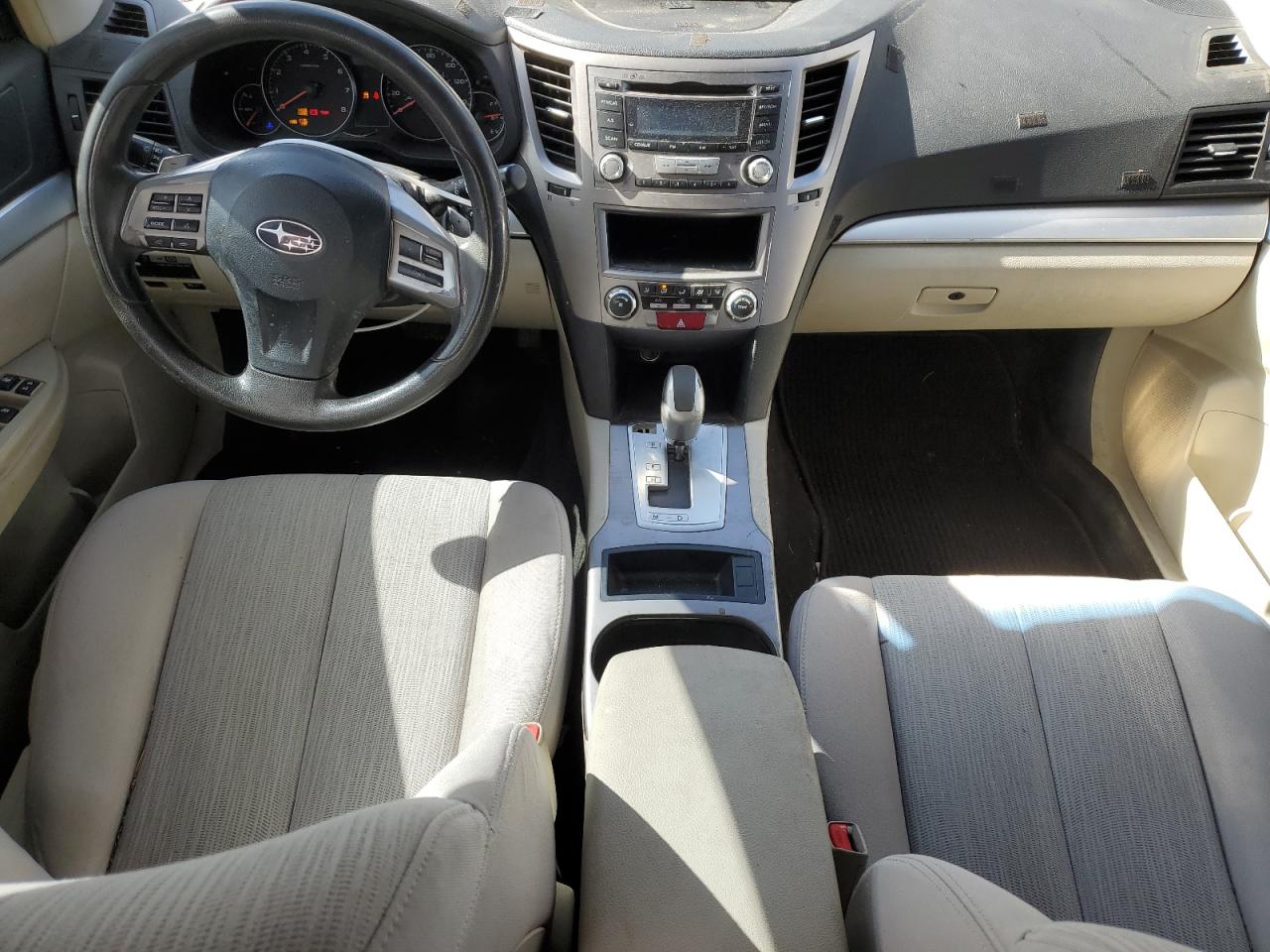 2013 Subaru Outback - Image 8