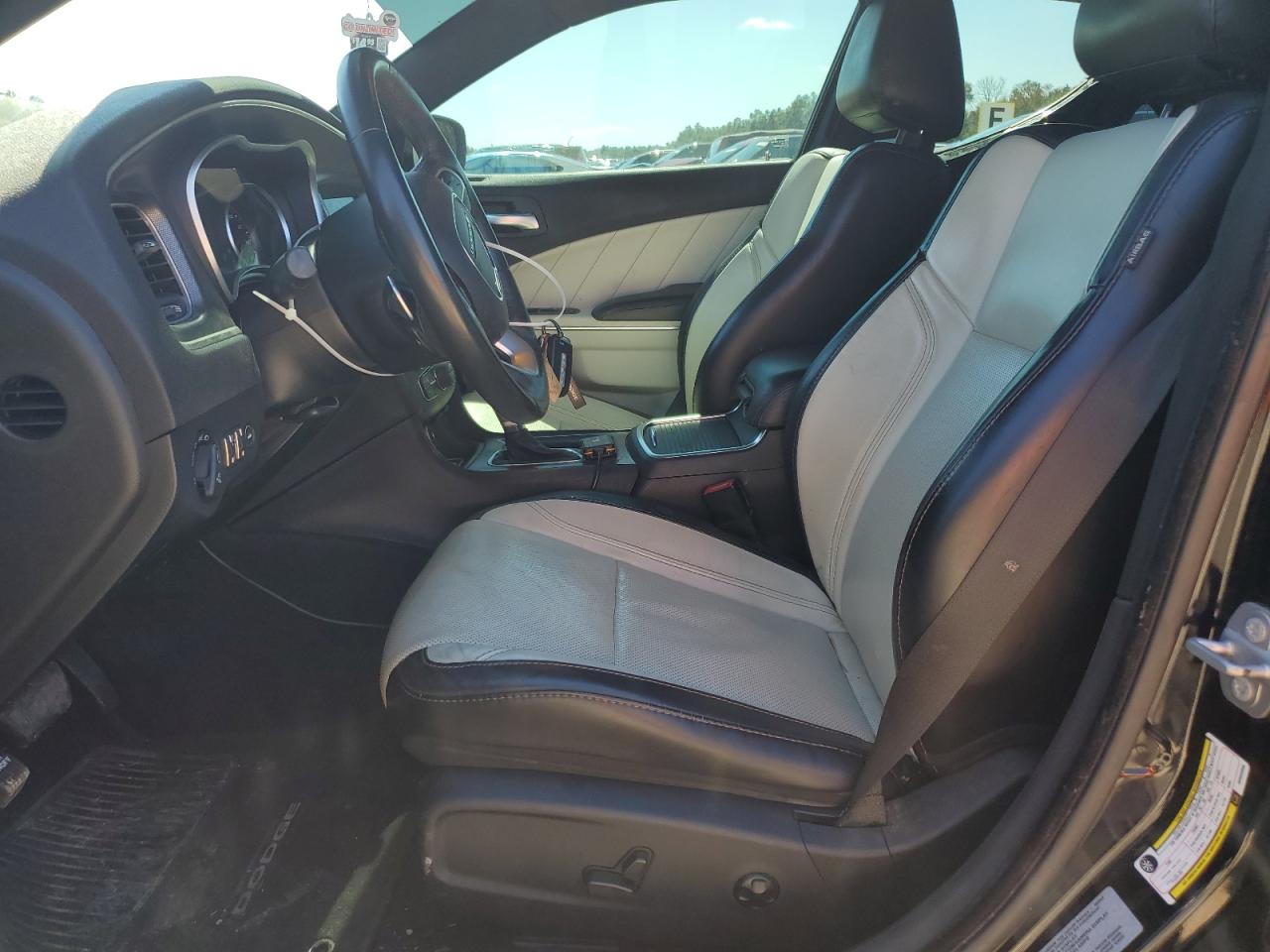 2017 Dodge Charger - Image 7