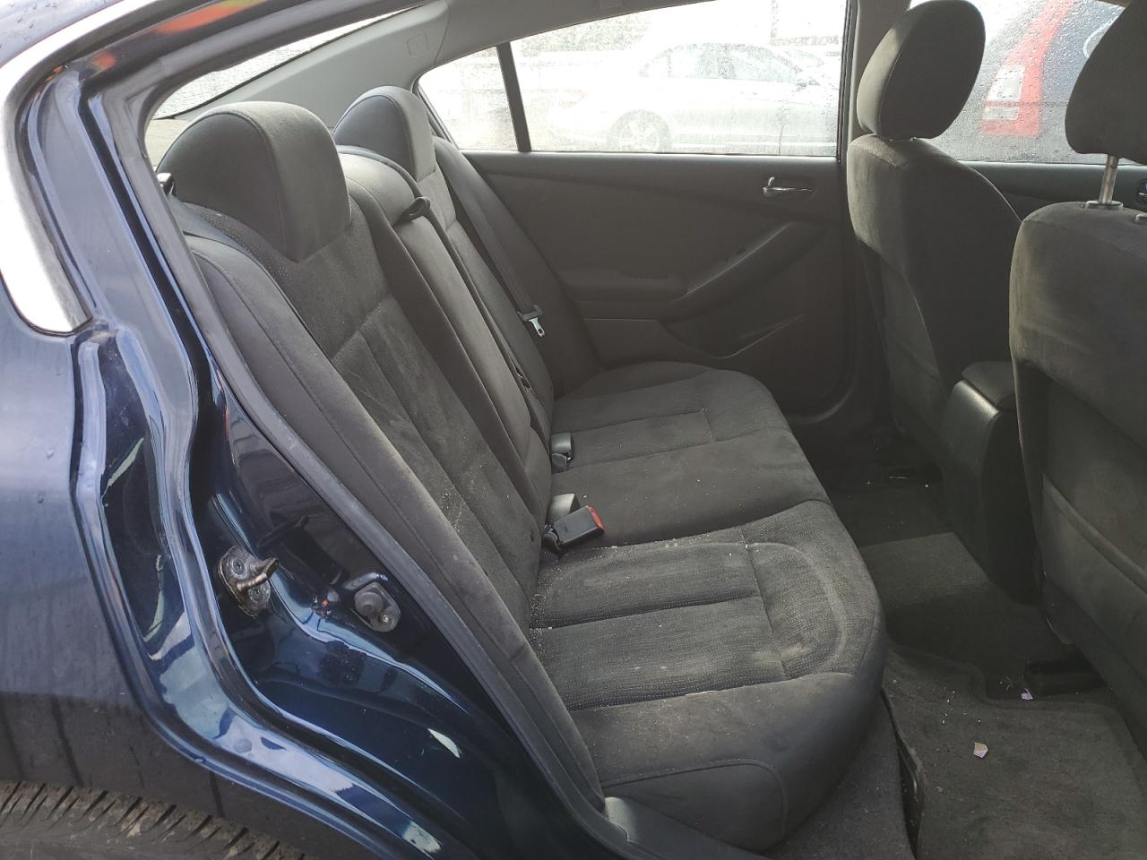 2010 Nissan Altima - Image 10