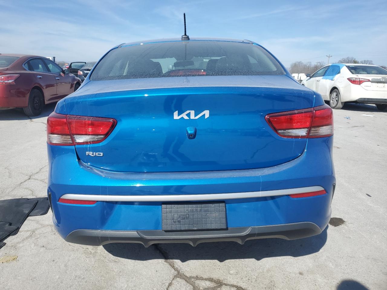 2023 Kia Rio - Image 6