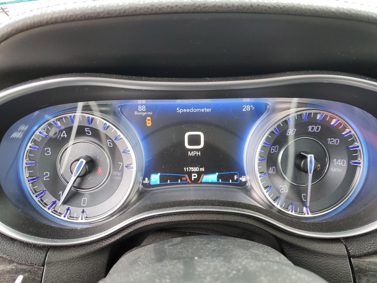 2015 Chrysler 300 - Image 9