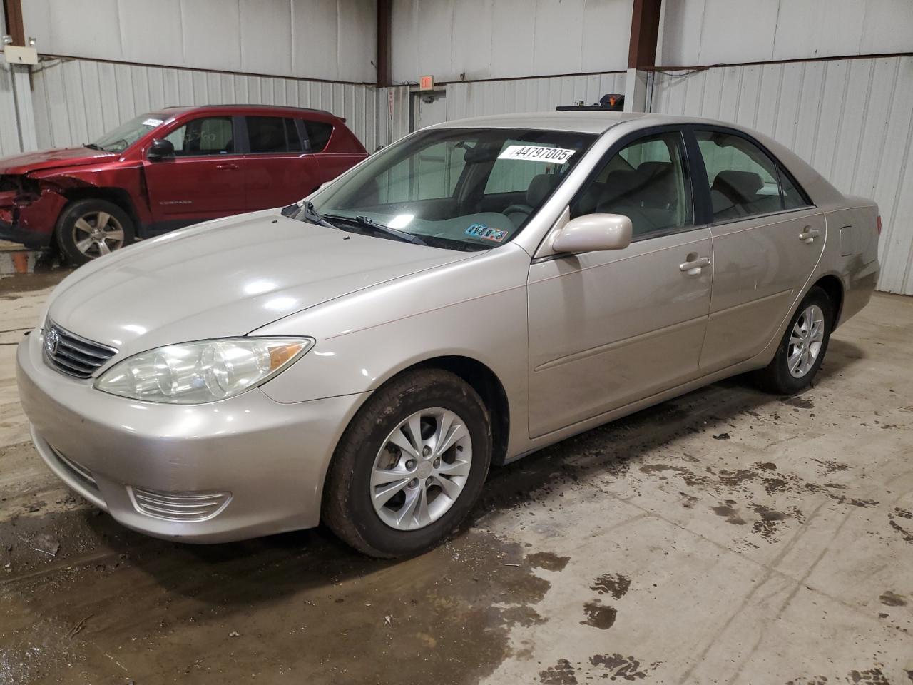 2005 Toyota Camry - Image 1