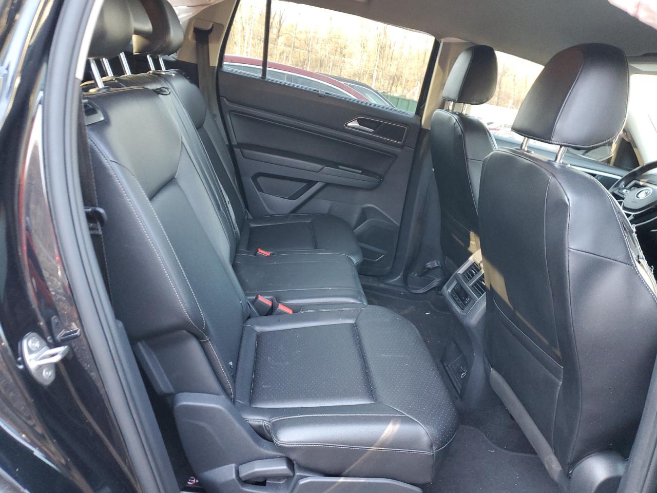 2018 Volkswagen Atlas - Image 11