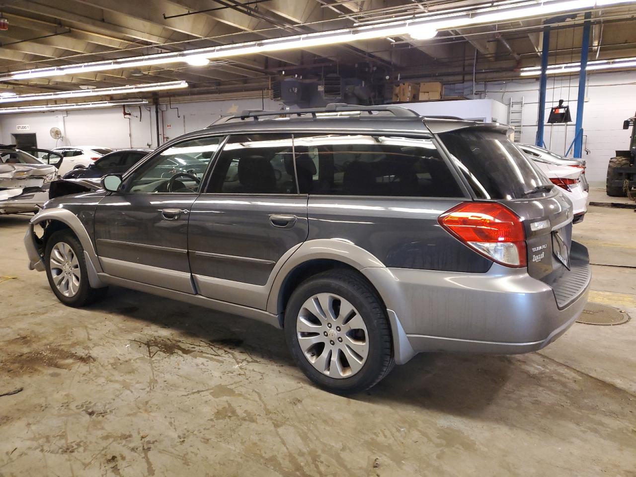 2009 Subaru Outback - Image 2