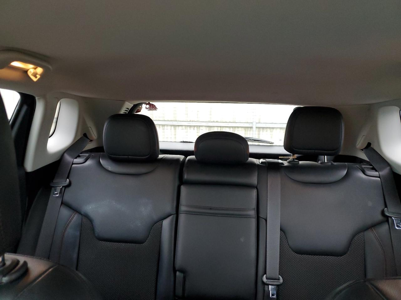 2017 Jeep Compass - Image 10