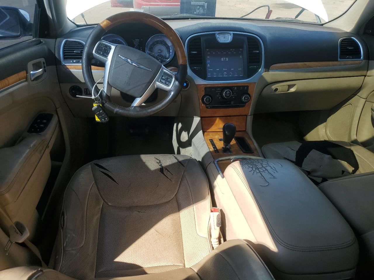 2013 Chrysler 300 - Image 8